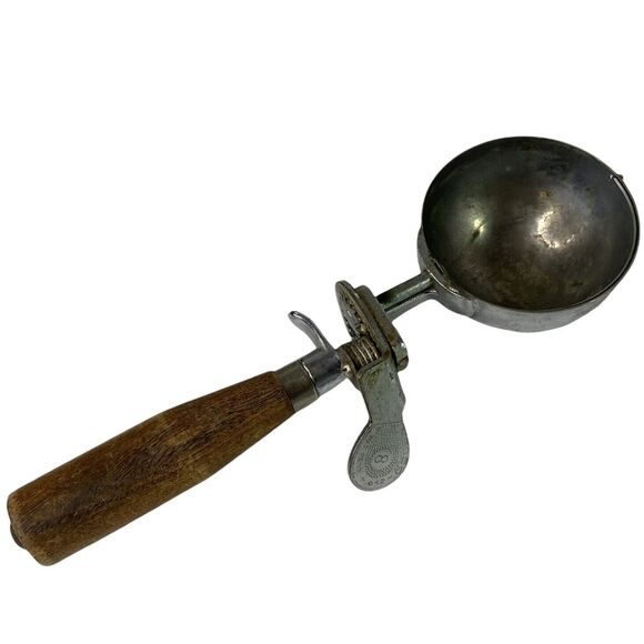 Vtg Medco NYC Ice Cream Scoop Wooden Handle Mechanical Metal Gears Works Size 8? - Picture 1 of 12